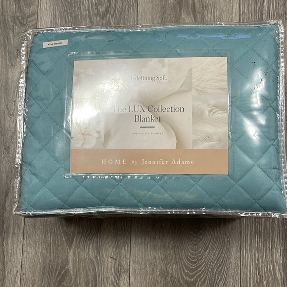 New Jennifer Adams King Blanket - Picture 1 of 3